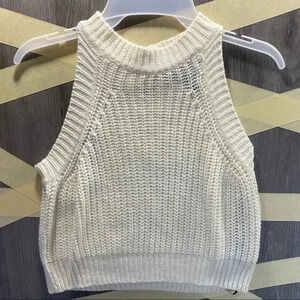Forever 21 Key Hole Sweater Vest 🔑